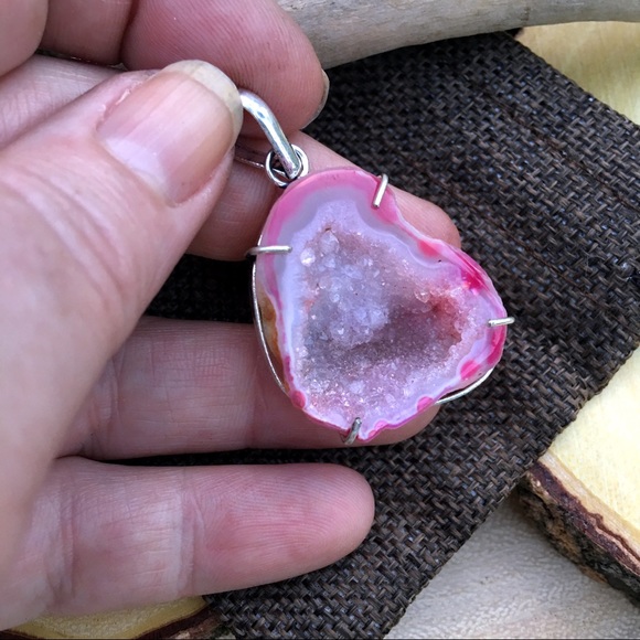 Jewelry - Agate geode druzy Pendant